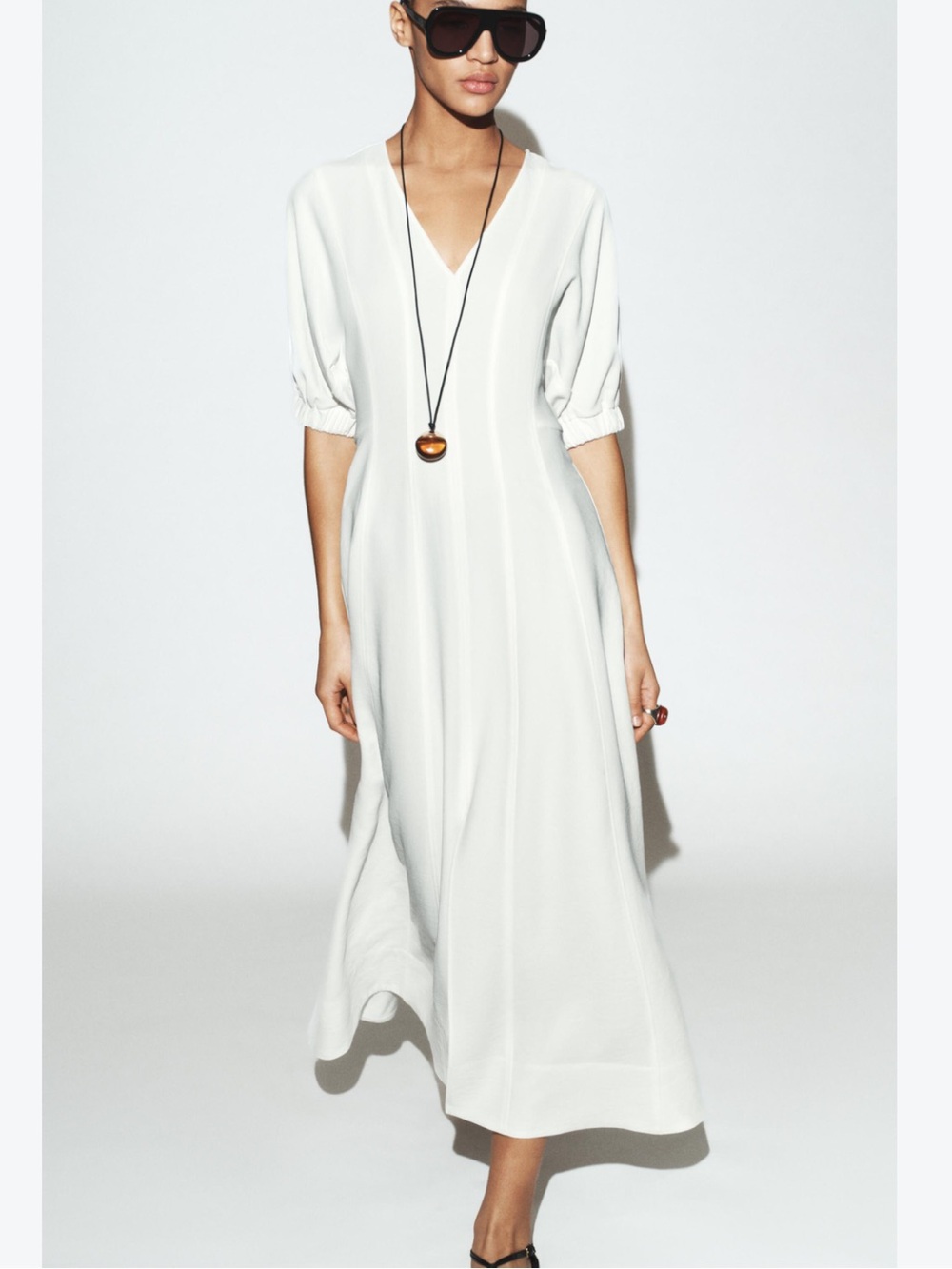Zara White Midi Dress with V-Neck and Puff Sleeves